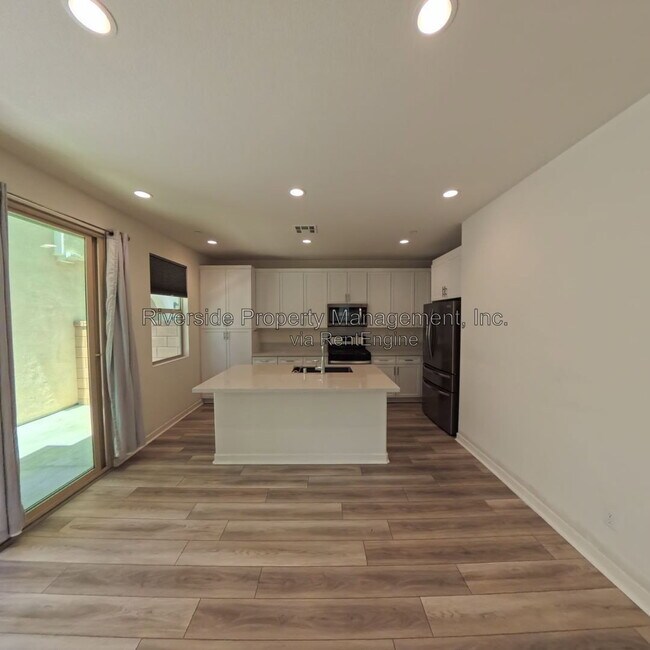 Foto del edificio - 16008 Jamie Ln