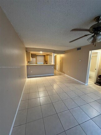 Building Photo - 5040 Terrace Palms Cir