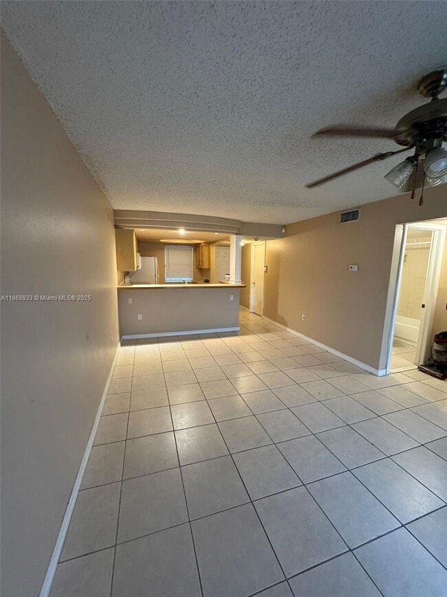Building Photo - 5040 Terrace Palms Cir