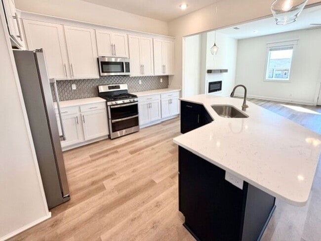 Photo - OPEN HOUSE! Now Leasing! 3-Bedroom 2.5 Bath Townhome in Olive Branch- Minutes from Methodist Hosp...