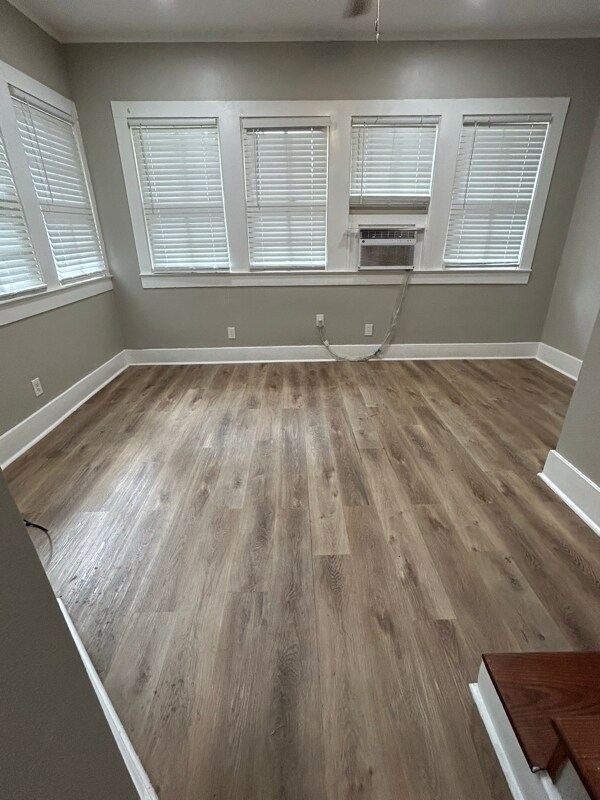 Building Photo - 352 East Dr