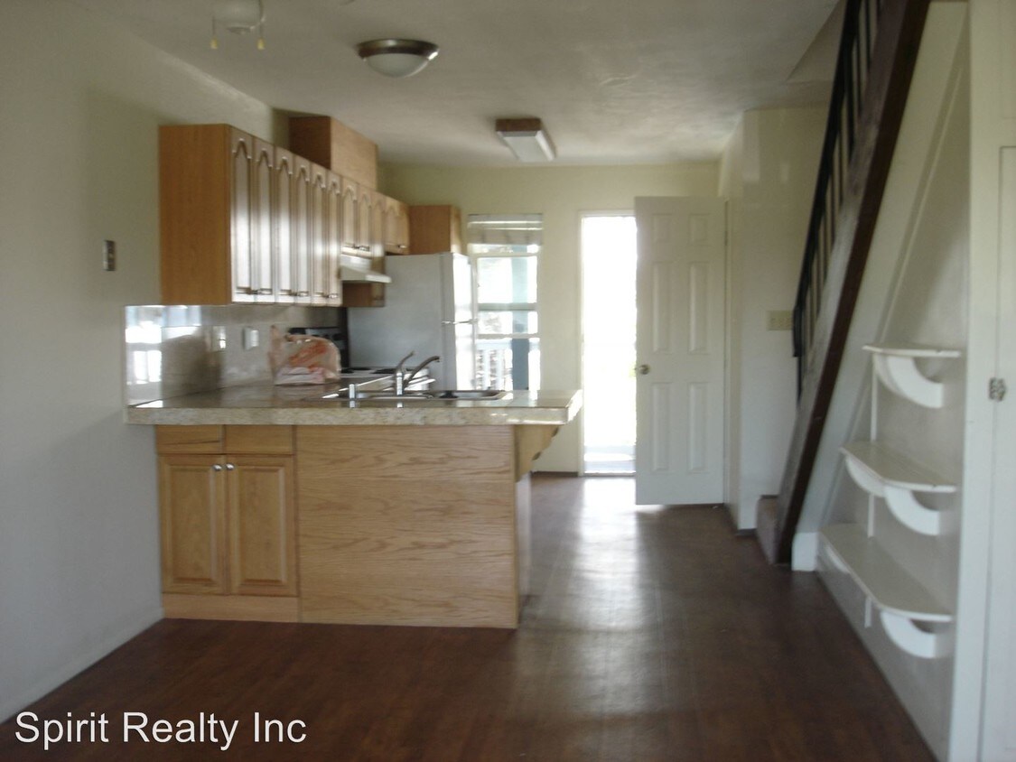 Building Photo - 1111 Seacoast Dr