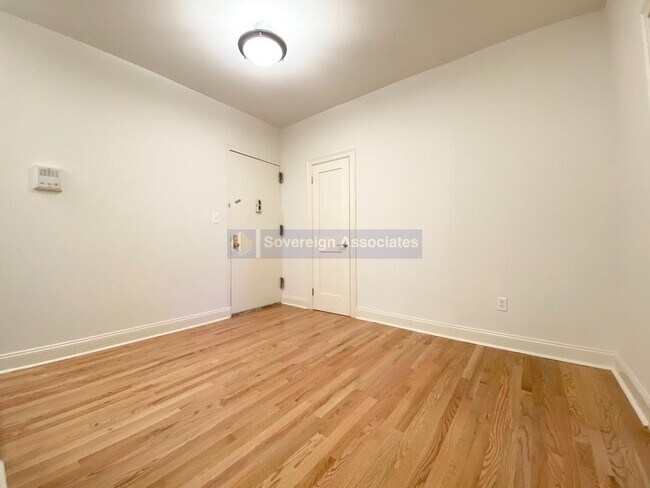 Building Photo - 282 Cabrini Boulevard