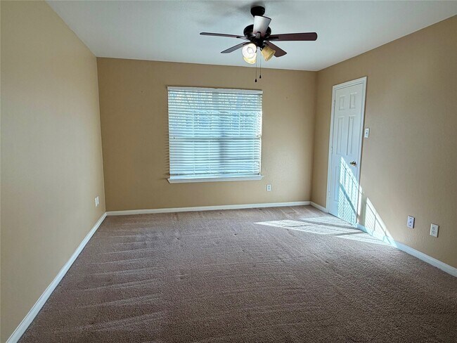 Foto del edificio - 2401 24th St N