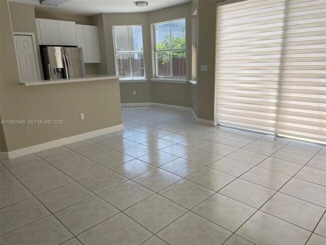 Foto del edificio - 11042 NW 48th Ln