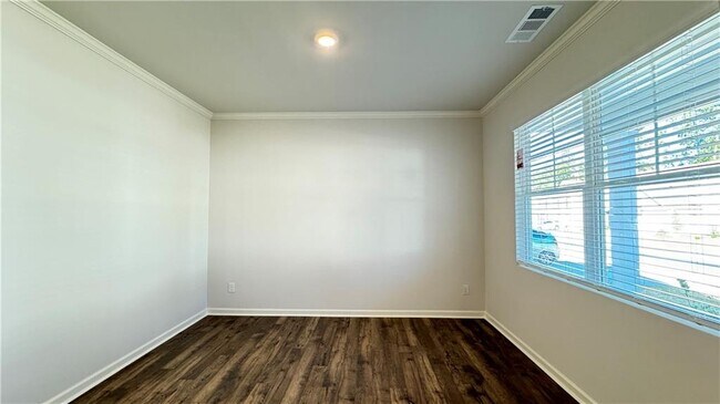 Foto del edificio - 841 HighGrove Wy