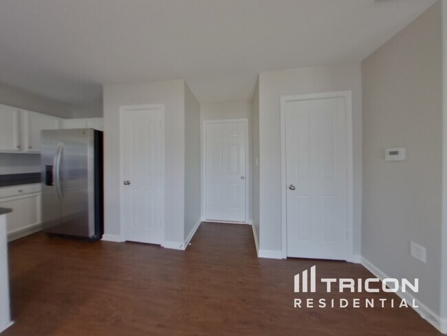 Building Photo - 5522 Graypark Drive Charlotte NC