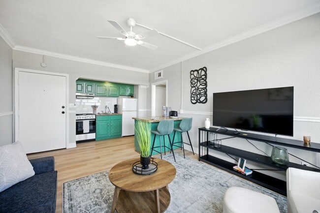 Foto del edificio - 311 W Ashley St