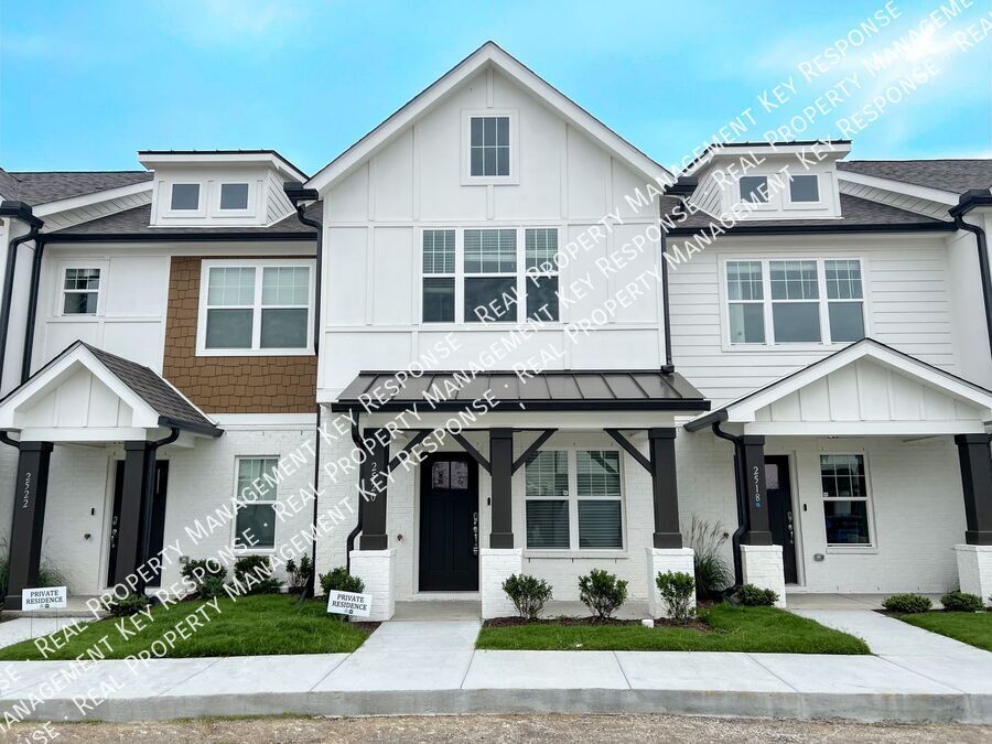 Foto principal - 2520 Hanford Ave