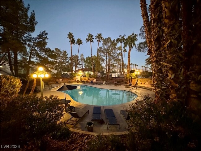 Building Photo - 3090 Tarpon