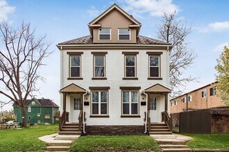 Building Photo - 1013 E Rich St