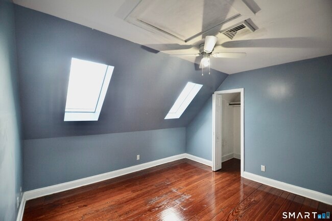 Building Photo - 32 Boston Terrace