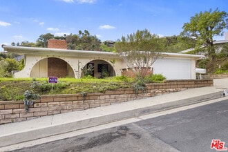 Building Photo - 1295 El Hito Cir