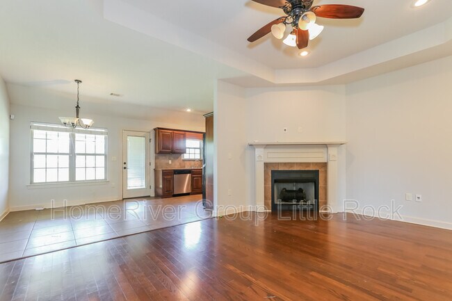 Building Photo - 16 Eaglebrook Dr