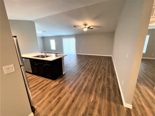 Building Photo - 21271 Gaylord Ave