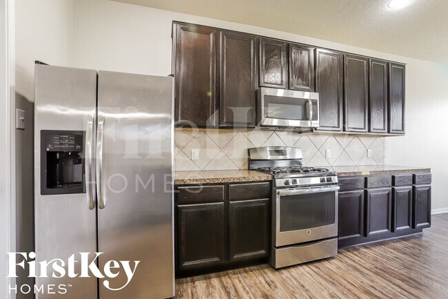 Building Photo - 9931 Knob Hollow Way