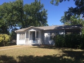 Building Photo - 3305 Merrie Lynn Ave
