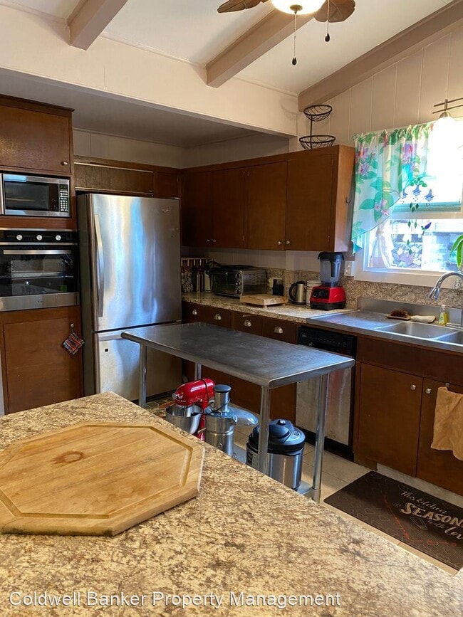 Foto del edificio - 3 br, 3 bath House - 145 Terrace Circle