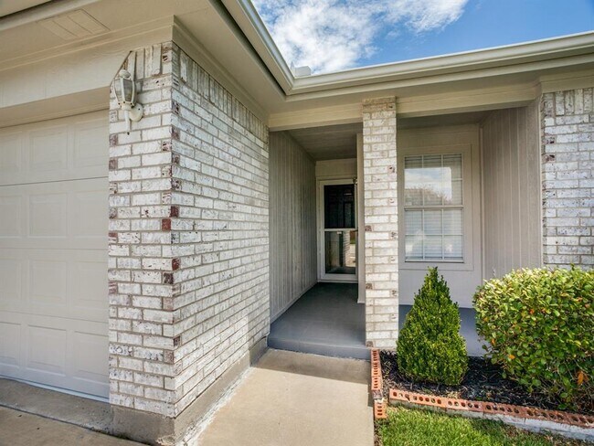 Foto del edificio - 6607 W Lynn Creek Dr