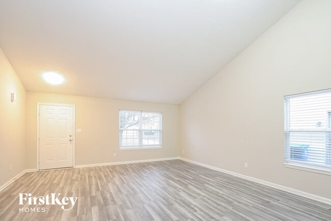 Building Photo - 12368 Deerview Dr