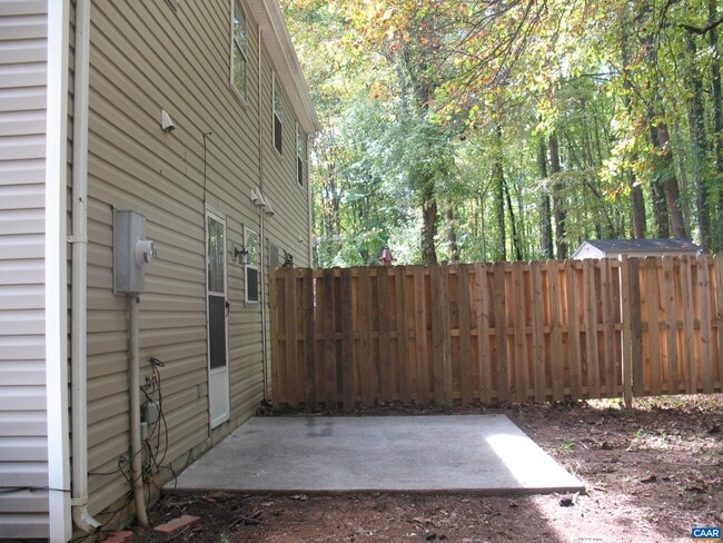 Building Photo - 270 Albert Ct