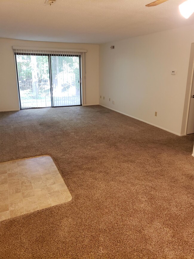 Foto del edificio - 2435 Old Stone Ct