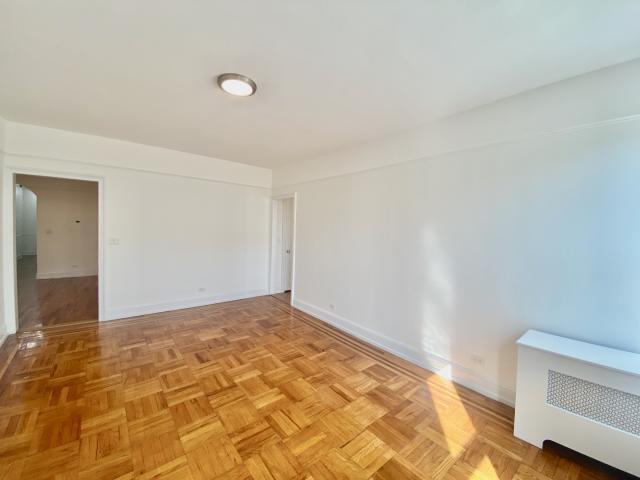 Building Photo - 2 bedroom in New York NY 10034