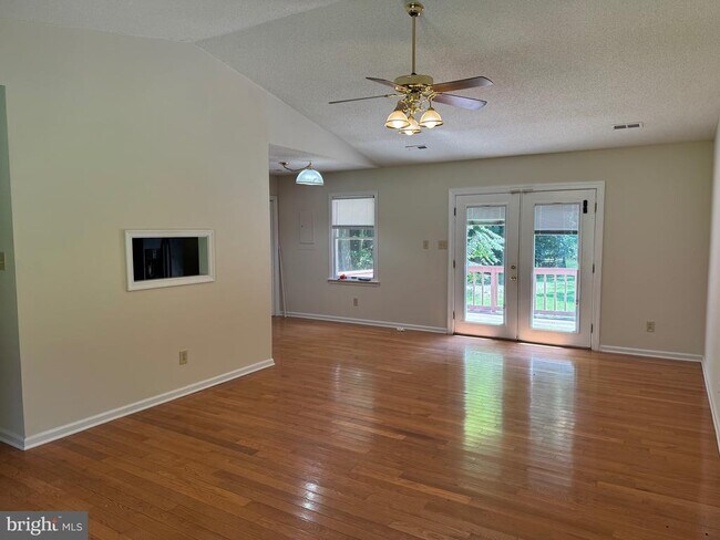 Building Photo - 2930 Patriot Ln