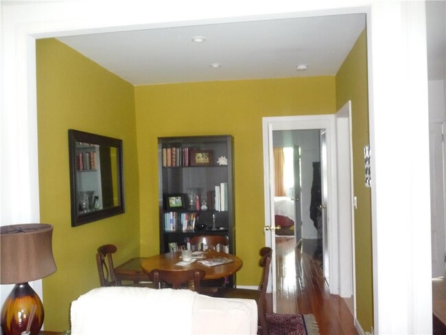 Foto del edificio - 376 12th Street