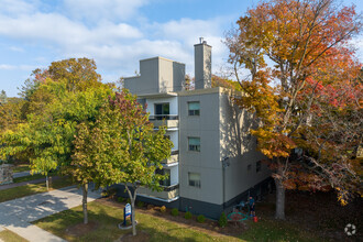 Building Photo - The Diplomat Apartments