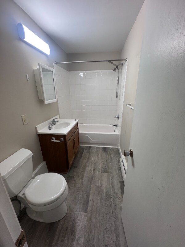 Foto del edificio - 11 Glen St NW