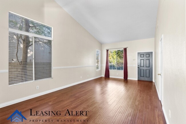 Building Photo - 25627 Shaw Pl