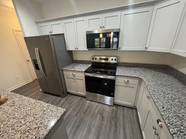 Building Photo - 612 S Blackmon St