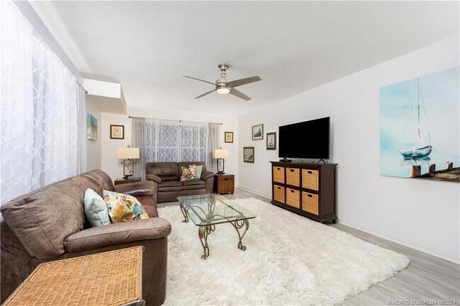 Foto del edificio - 2512 SW Danbury Ln