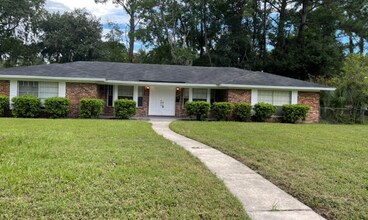 Building Photo - 5391 Golf Course Dr