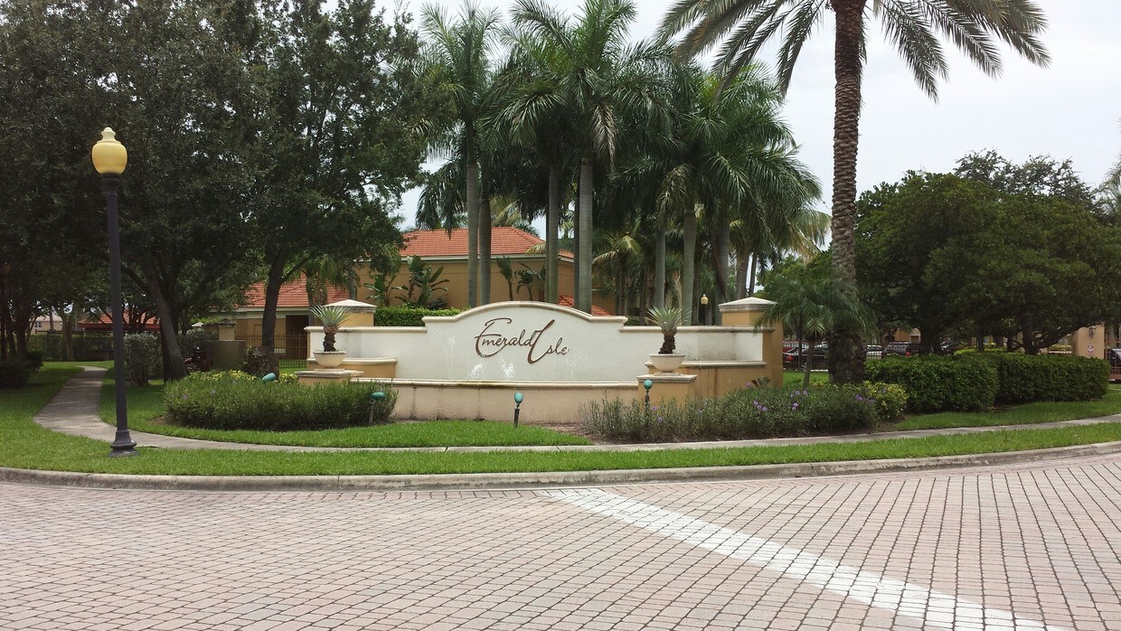 Entrada principal - 4240 San Marino Blvd
