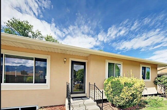 5 Bd 3 Bath Home Cottonwood Heights - 5 Bd 3 Bath Home Cottonwood Heights