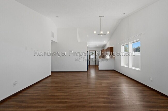 Foto del edificio - 10326 W Salmonberry