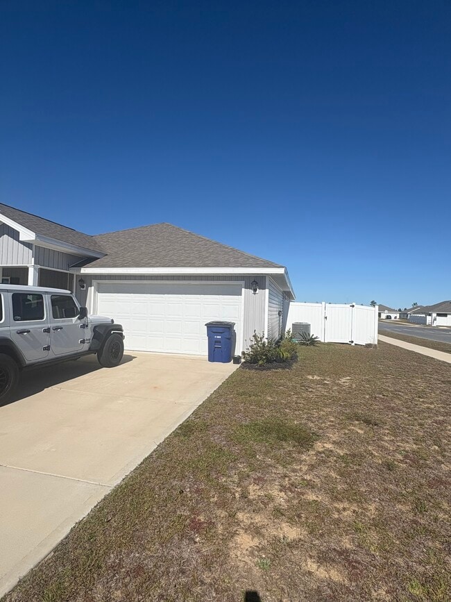 Building Photo - 6469 Bellavia Ln