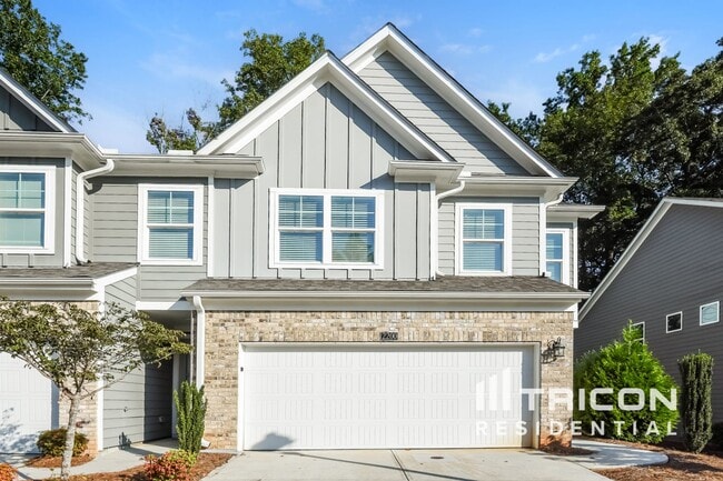 Building Photo - 2200 Rosemary Park Ln