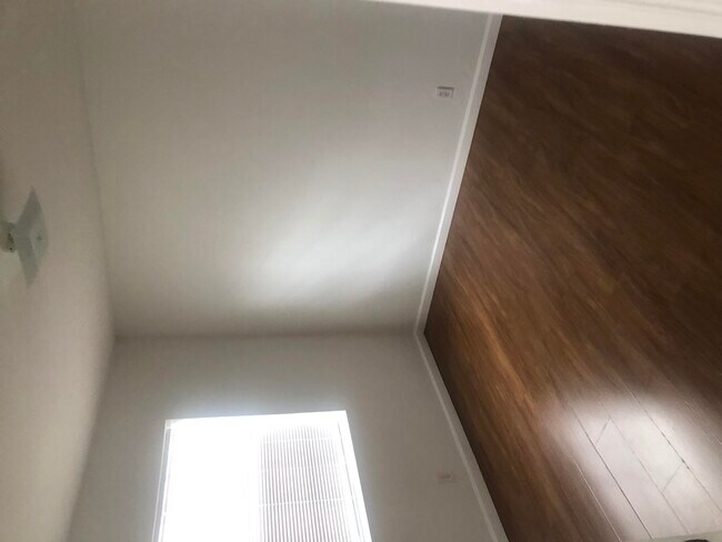 Foto del edificio - 1307 Lucerne Ave