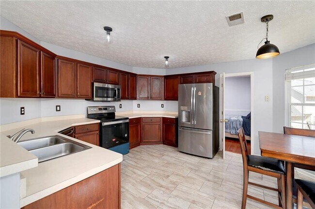 Building Photo - 6675 Princeton Park Ct
