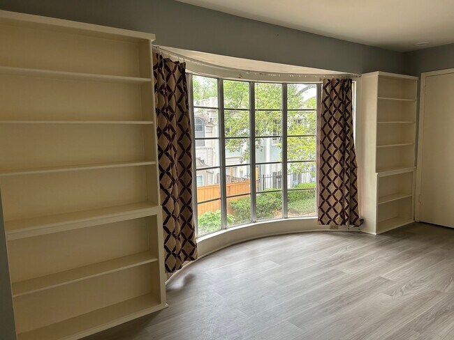 Foto del edificio - 2595 Marilee Ln