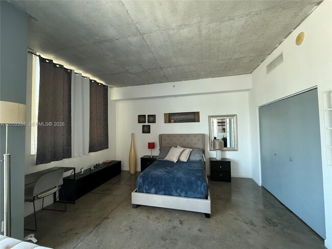 Photo - 133 NE 2nd Ave (Miami, FL) Apartment