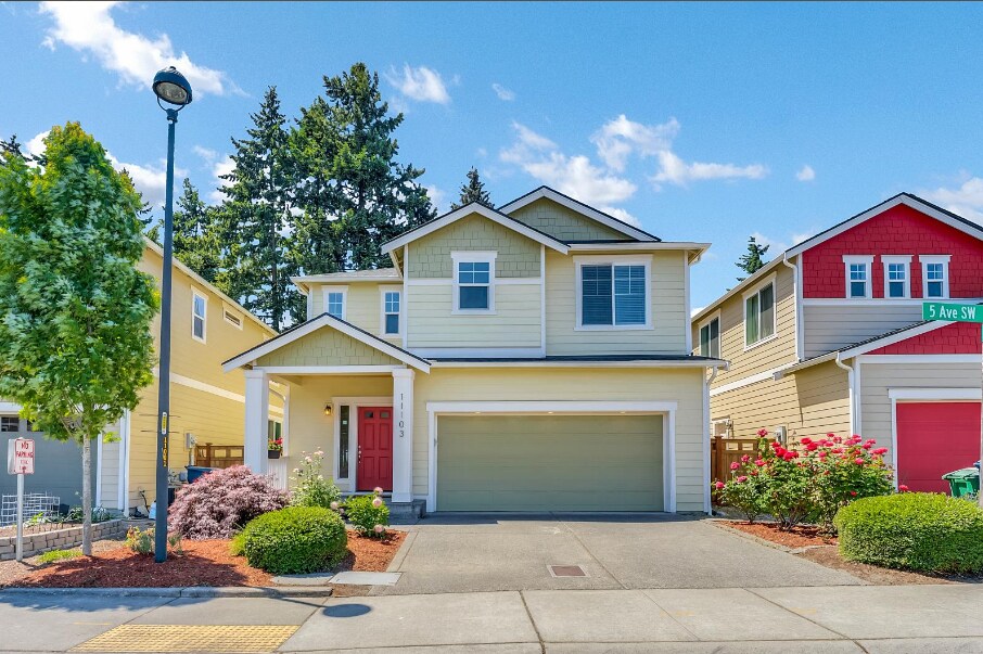 Foto principal - 11103 5th Ave SW