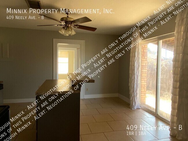 Foto del edificio - 409 Neely Ave.  #B