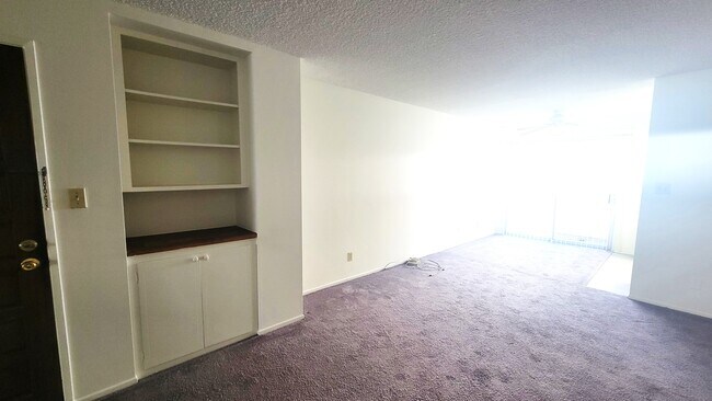 Cute built in shelves - 1323 S Carmelina Ave