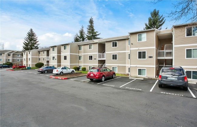 Building Photo - 12415 NE 130th Ct