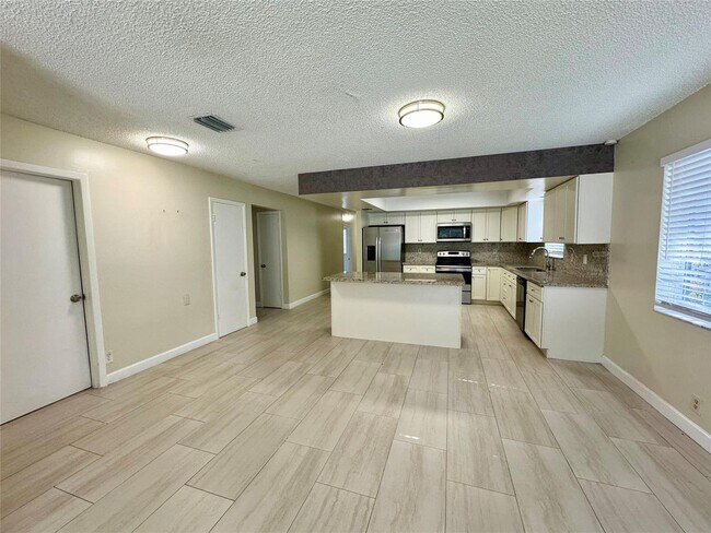 Foto del edificio - 2639 Taylor St