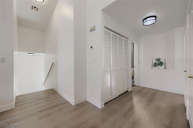 Foto del edificio - 8301 Boseck Dr